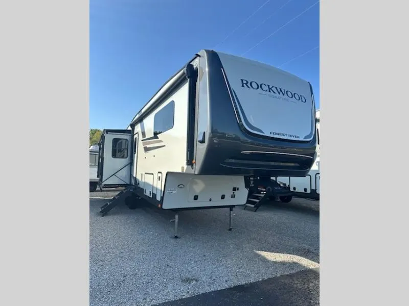 2026 Forest River Rockwood Signature 372RL - Photo 2