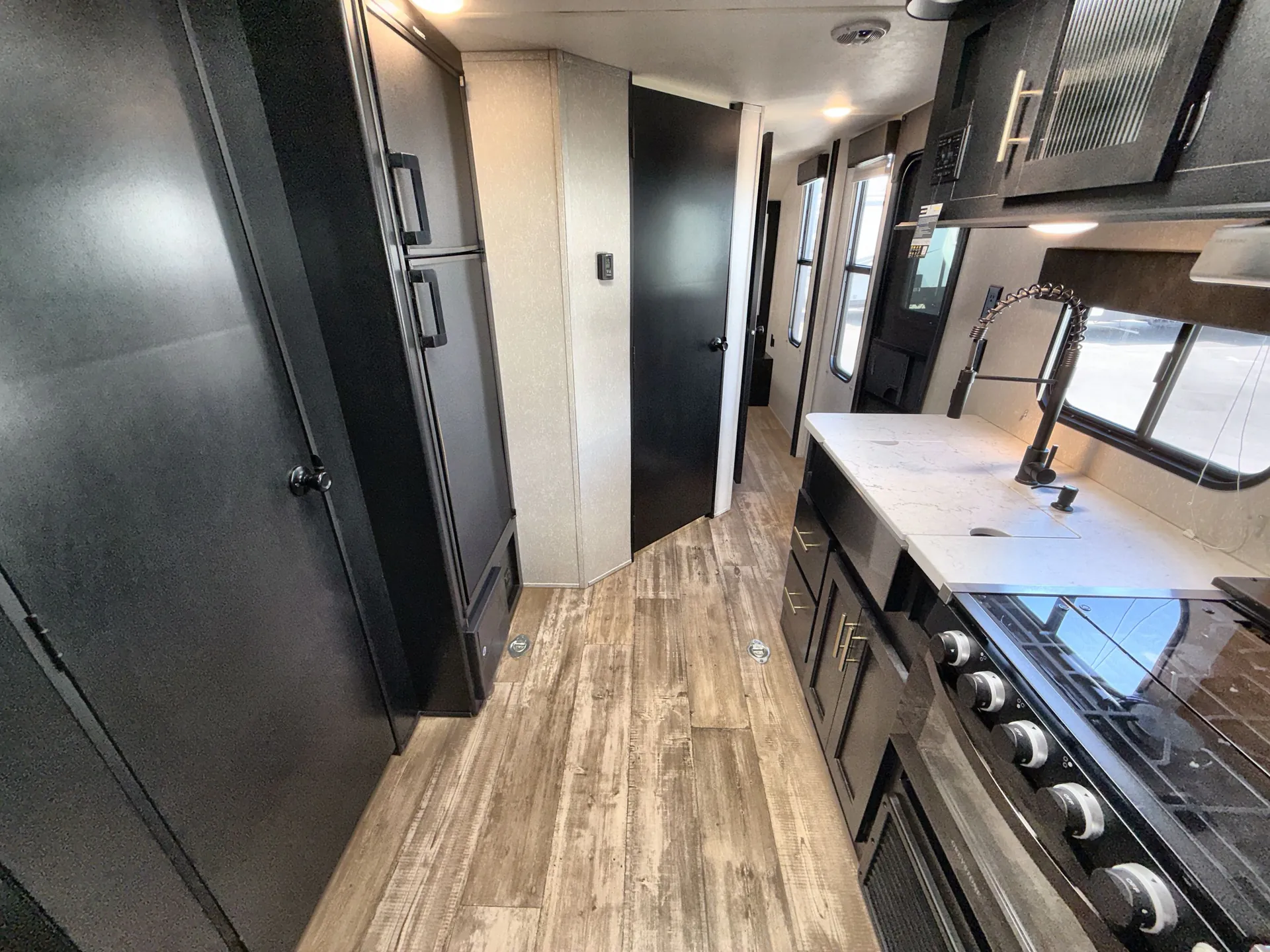 2021 Forest River Cherokee Grey Wolf 22RR — living area main