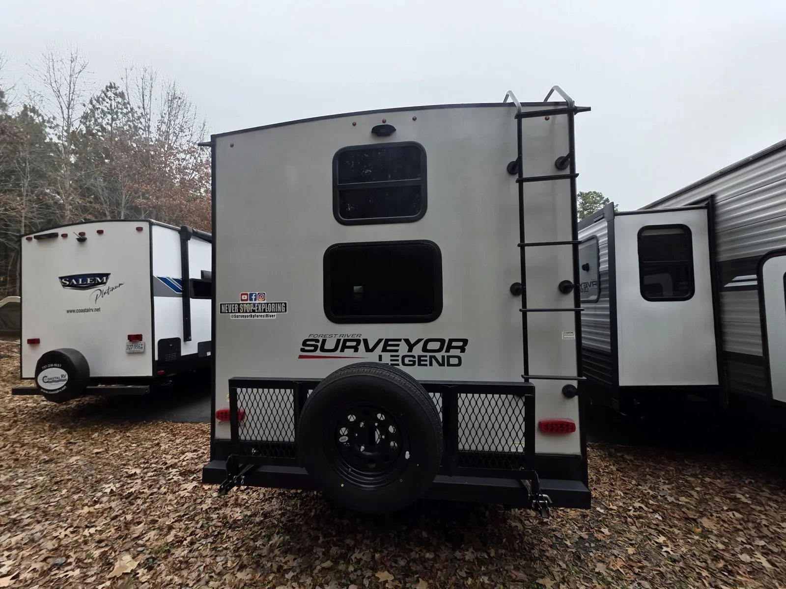 2023 Forest River Surveyor Legend 296QBLE - Photo 4
