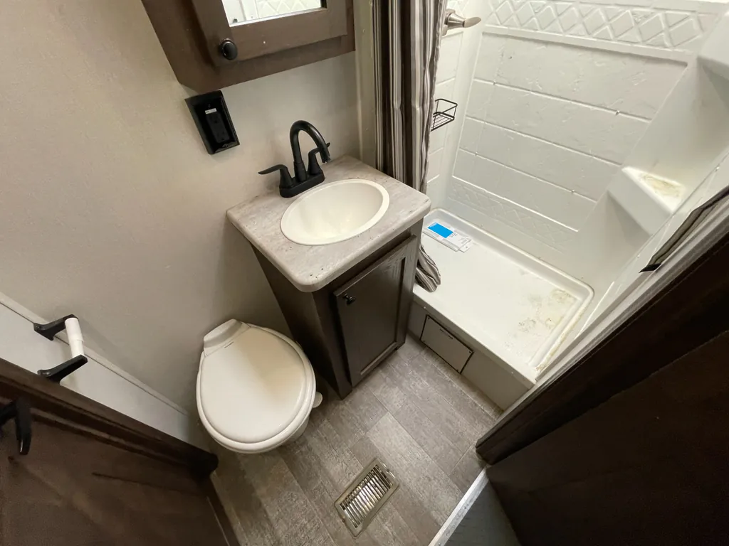 2022 Forest River XLR Hyperlite 3212, Photos photo 13