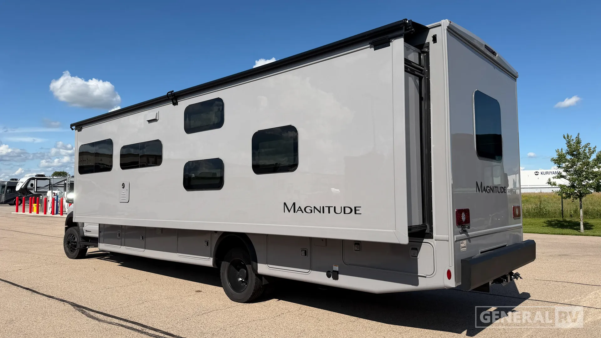2027 Thor Motor Coach Magnitude Grand R36 - Photo 4