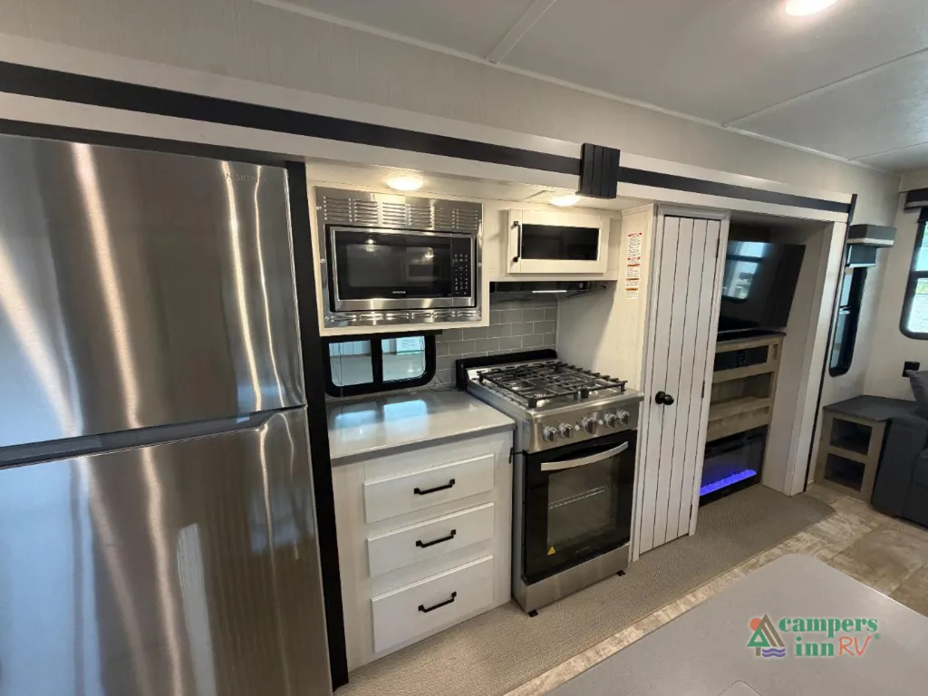 2024 Forest River Puma Vista 37PFL, Photos photo 16
