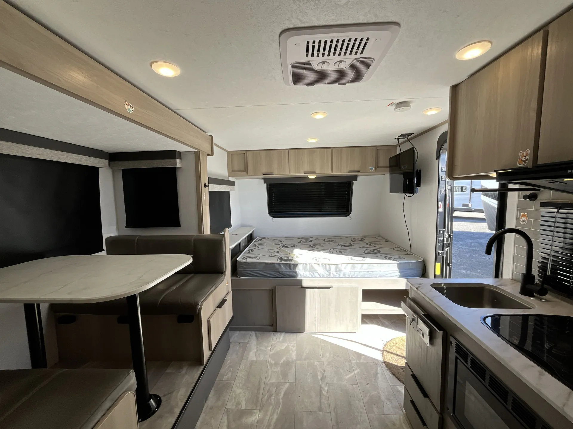 2025 Dutchmen Kodiak Cub 160RB — living area main