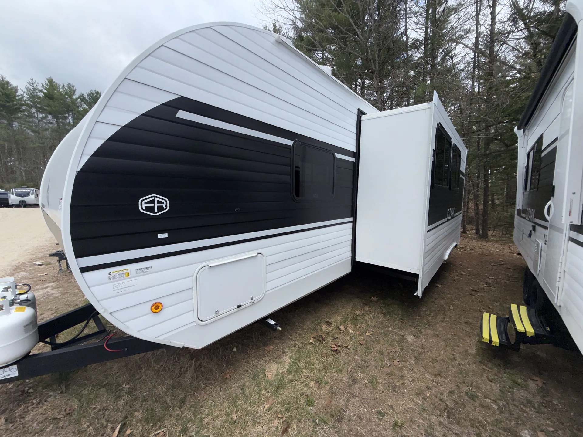 2026 Forest River Ozark 2690BHK — off campside