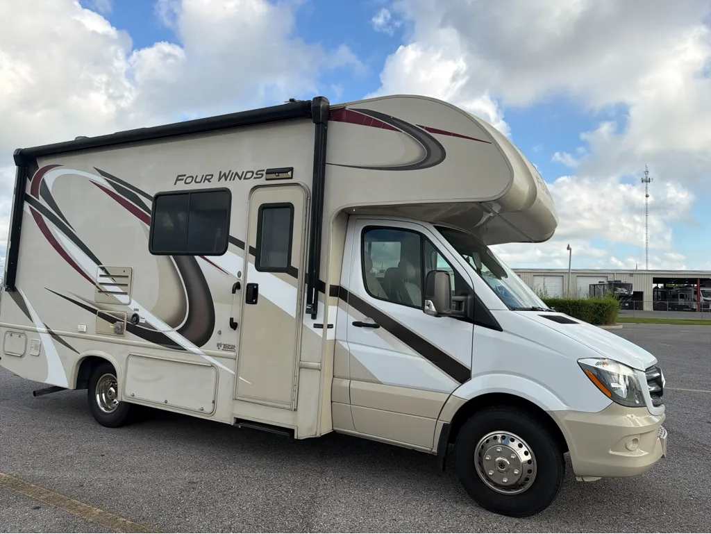 2019 Thor Motor Coach Four Winds Sprinter 24WS - Photo 2