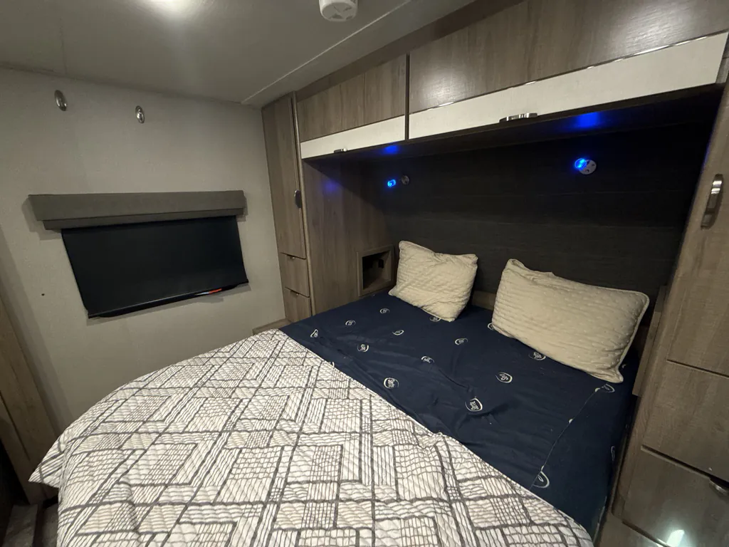 2021 Grand Design Imagine XLS 22MLE, Photos photo 16