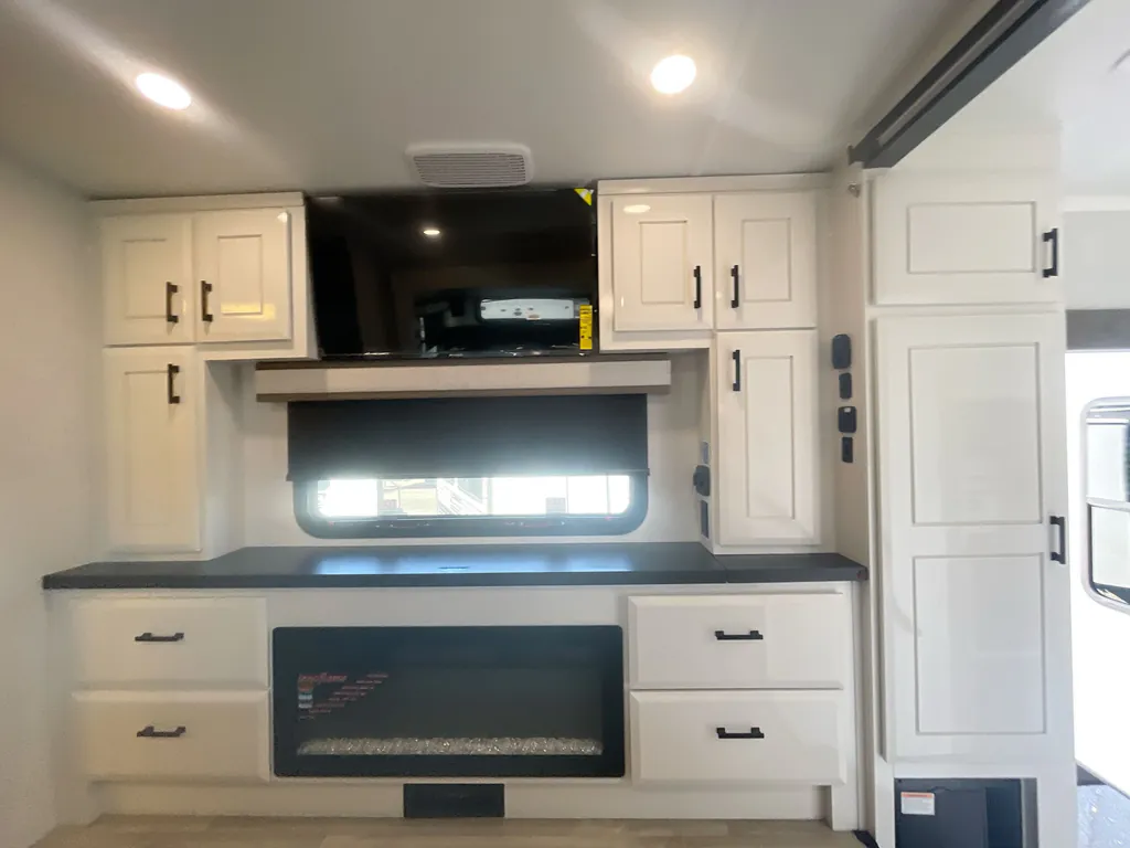 2027 Jayco Pinnacle 36FBTS, Photos photo 16
