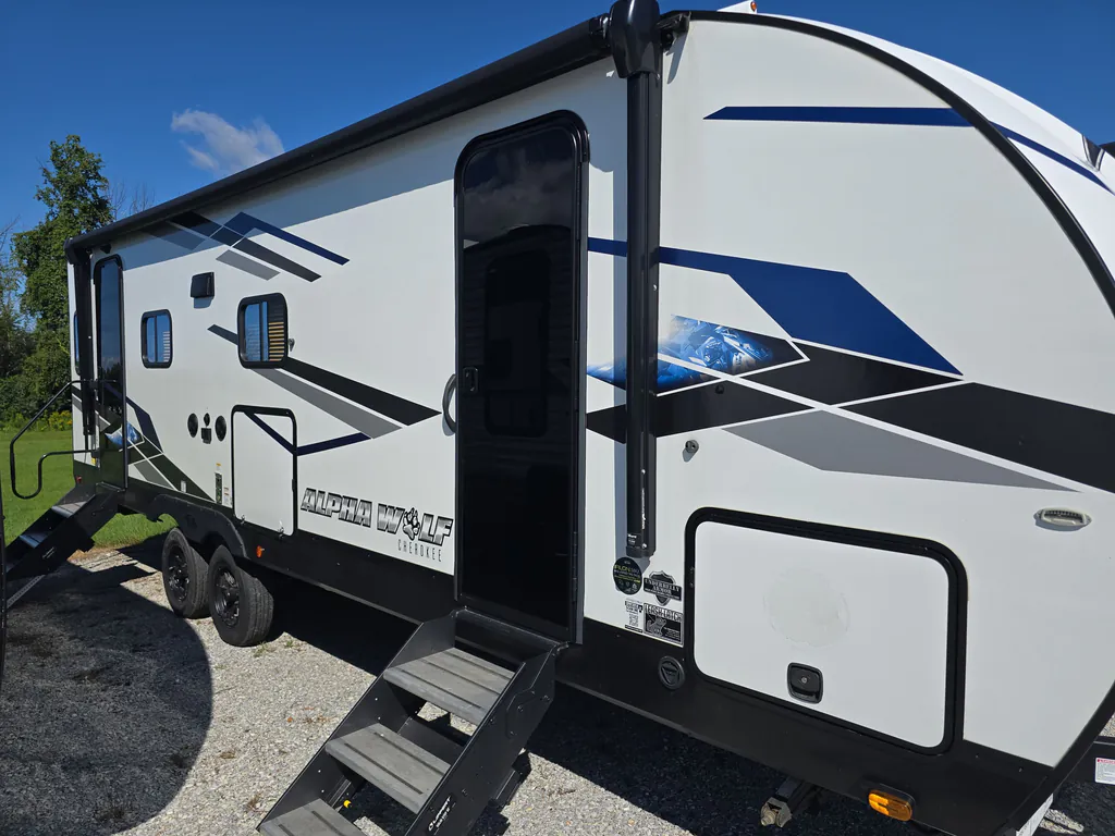 2024 Forest River Cherokee Alpha Wolf 2500RL-L, Photos photo 5
