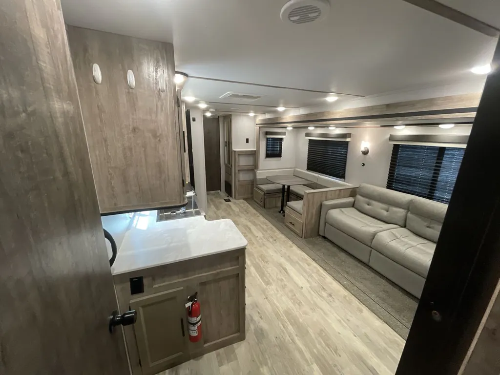 2024 Gulf Stream Conquest 323TBR, Photos photo 40