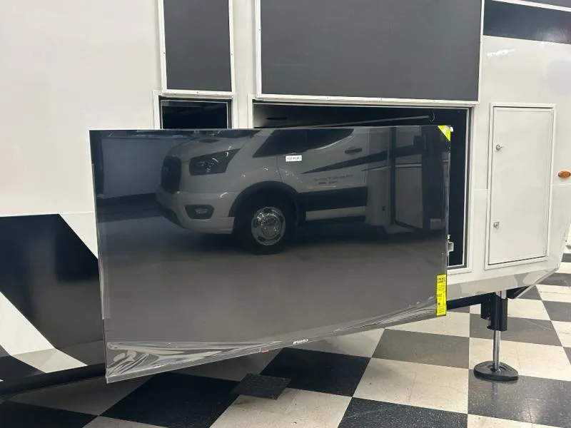 2026 Keystone Montana 3100RL - Photo 3