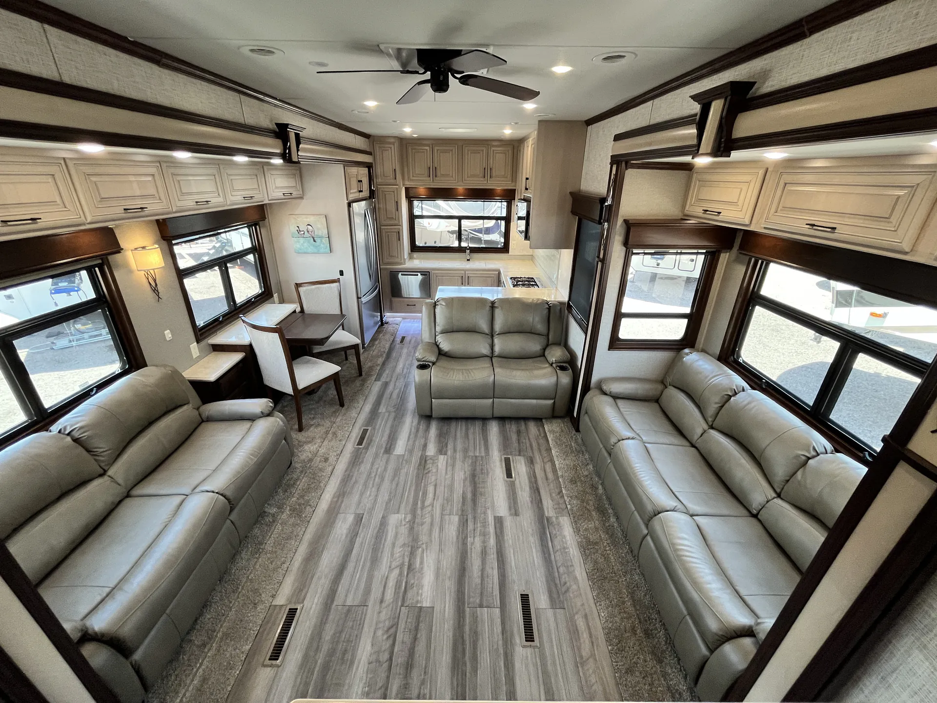 2020 DRV Mobile Suites 41RKSB4 - Photo 3