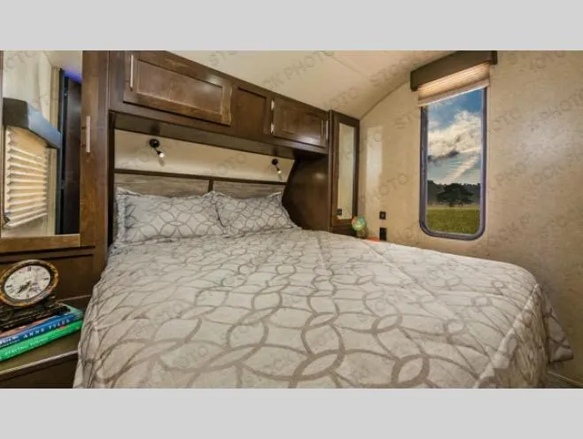 2017 Forest River Cherokee Grey Wolf 26DBH - Photo 3