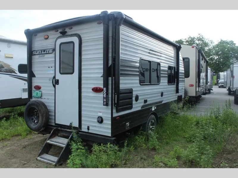2022 Sunset Park RV Sun-Lite Classic 18TB - Photo 3