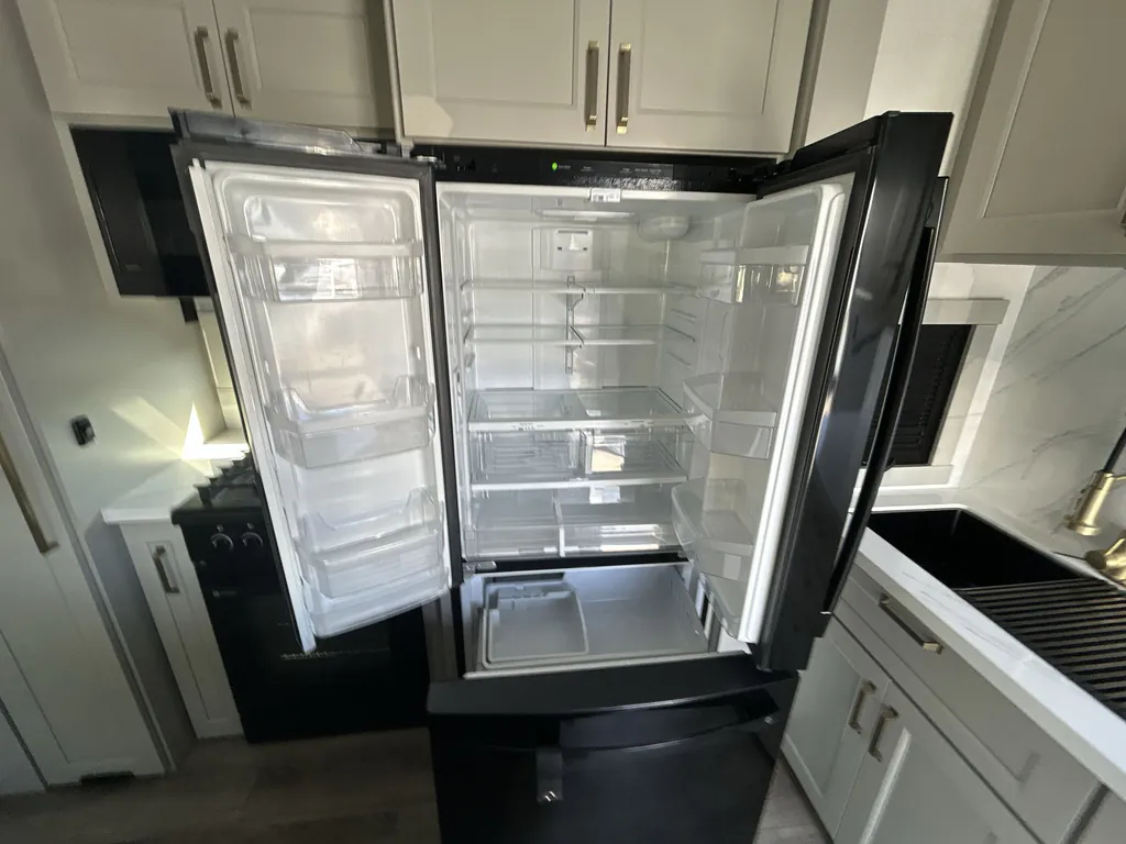 2025 Brinkley Model G 4000, Photos photo 19