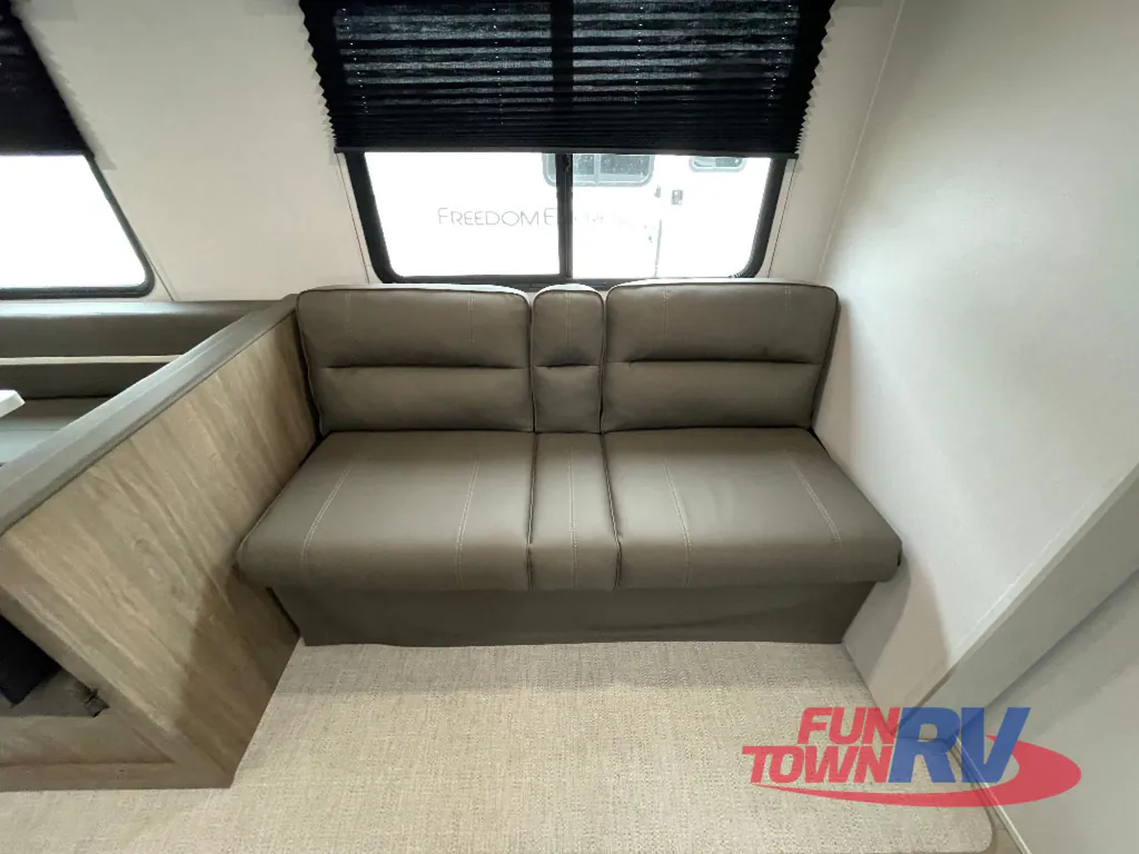 2026 Coachmen Freedom Express Select 30SE, Photos photo 22