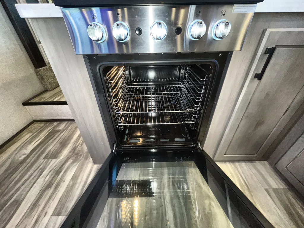 2024 Jayco Seismic Luxury Series 4113, Photos photo 11