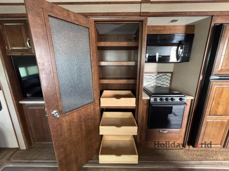 2016 Forest River Blue Ridge 3045RL - Photo 4