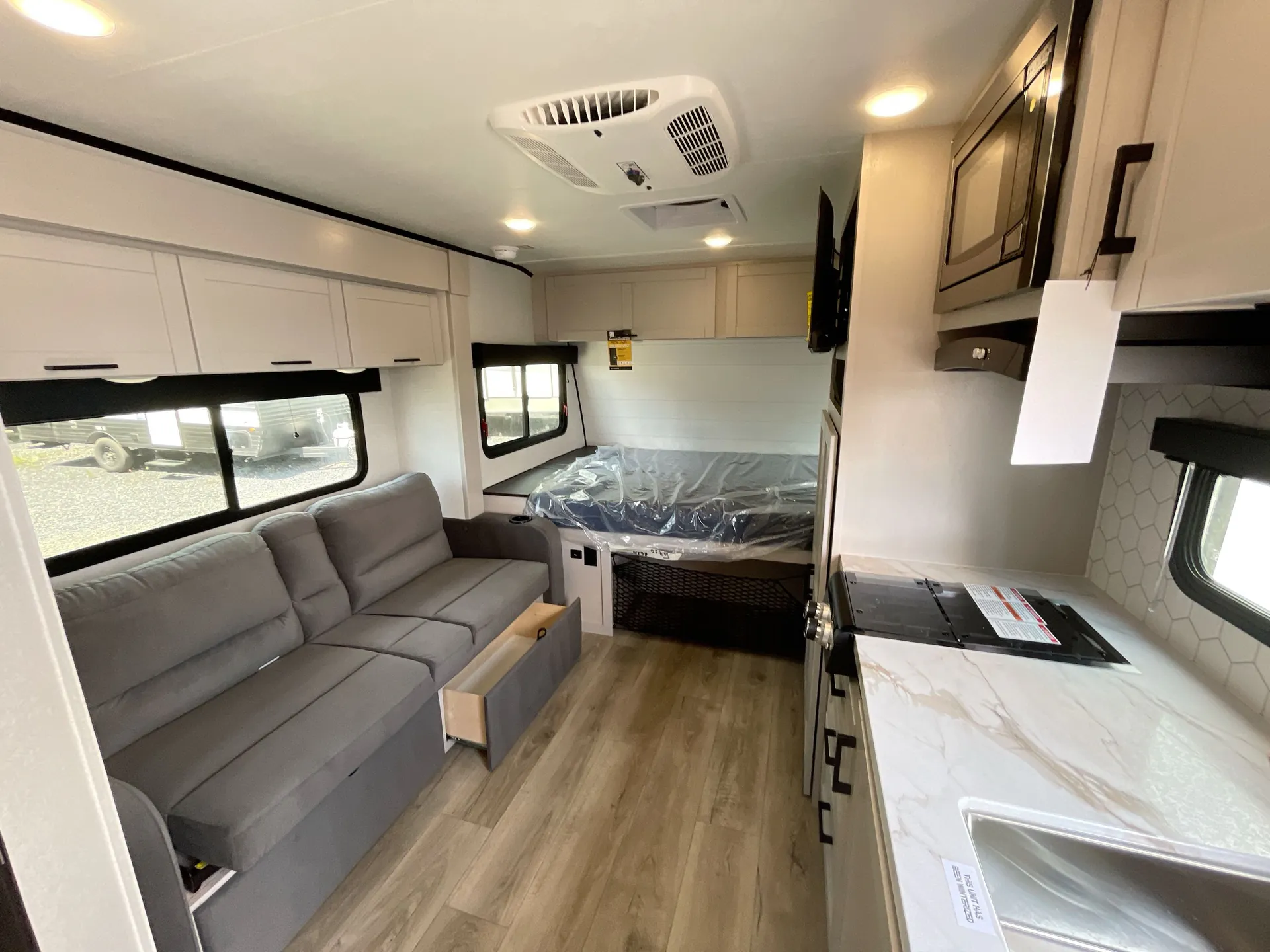 2026 Jayco Jay Feather Air 16FBS — living area main