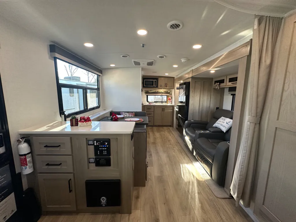 2026 Forest River Flagstaff Micro Lite 25FBD, Photos photo 2
