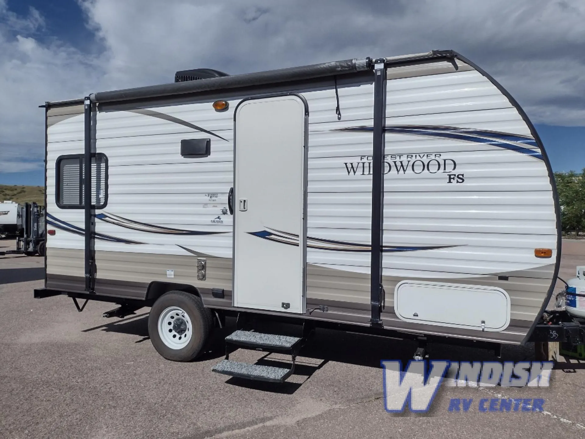 2018 Forest River Wildwood X-Lite FSX 175RD - Photo 2