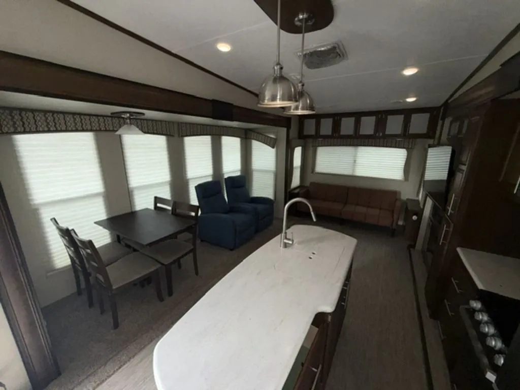 2019 Forest River Wildcat 32WB, Photos photo 21