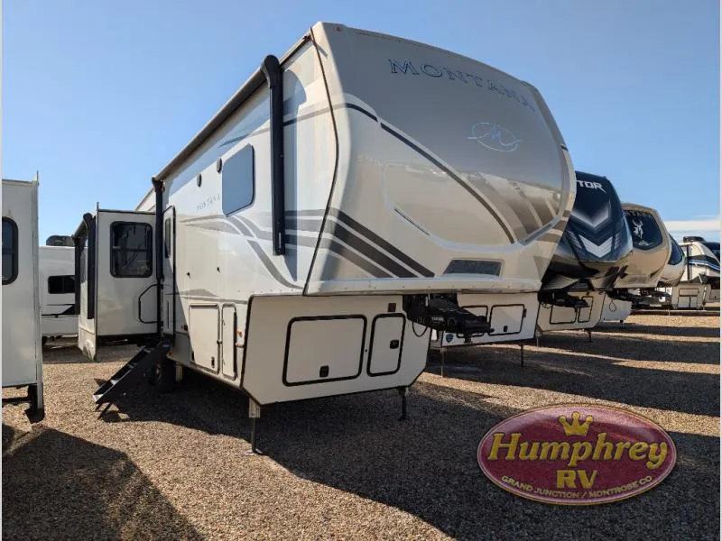 2024 Keystone Montana 3123RL - Photo 2