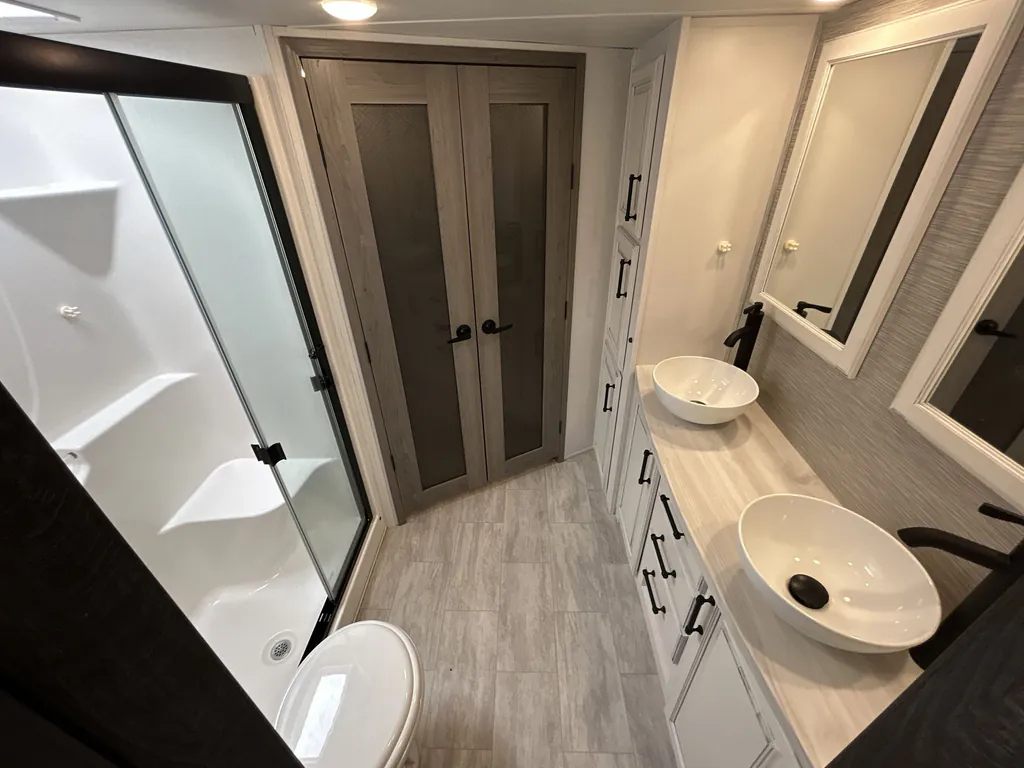 2023 Keystone Montana 3901RK, Photos photo 17