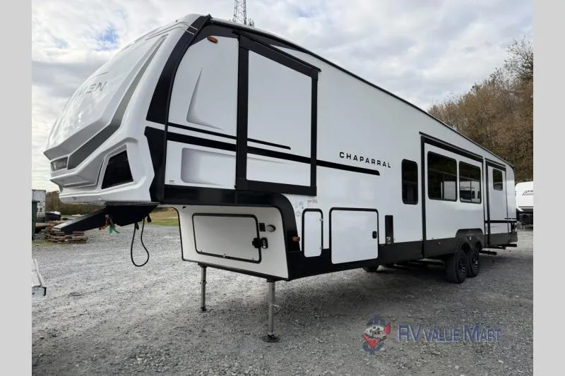 2026 Coachmen Chaparral 367BH - Photo 4