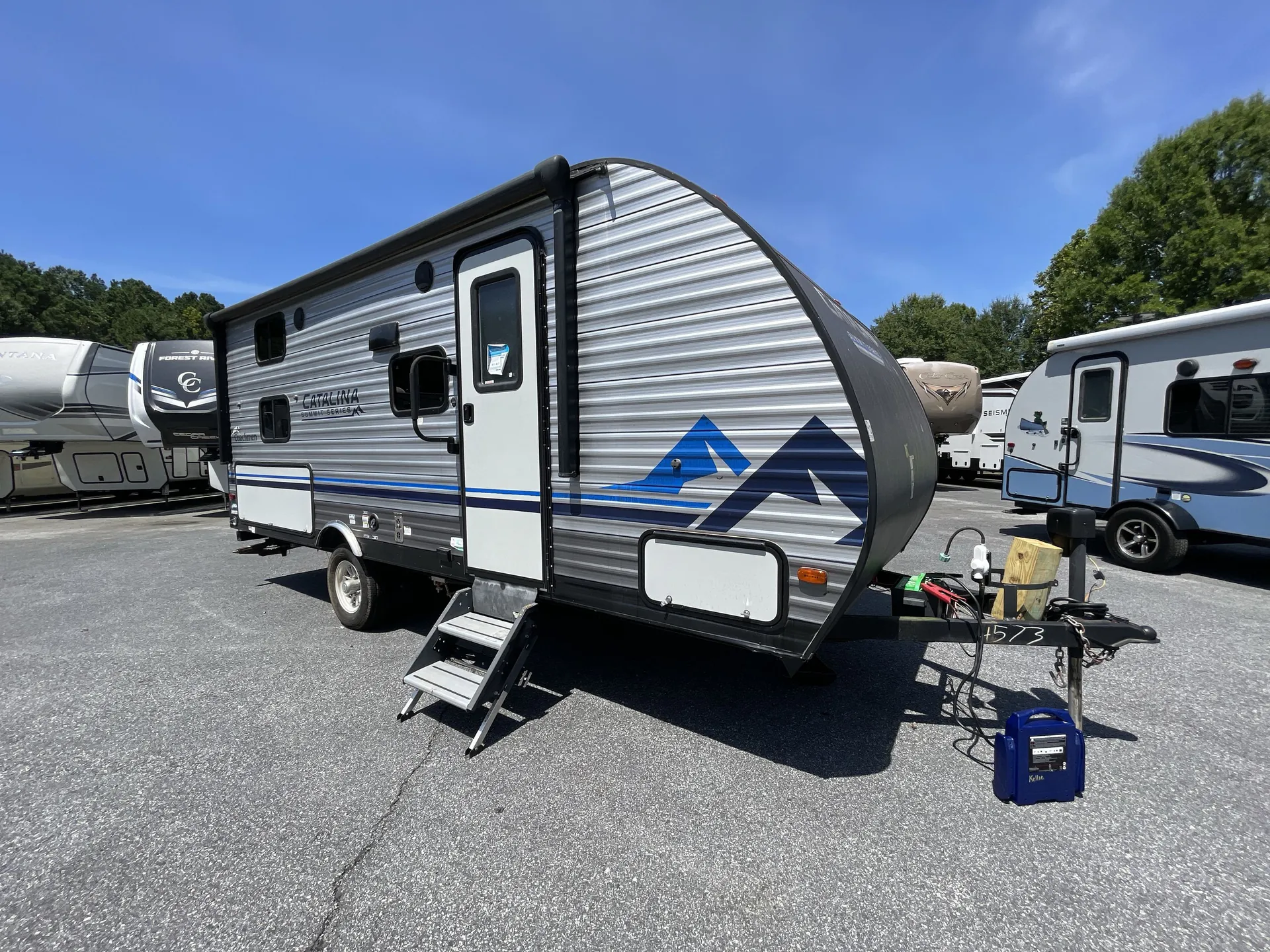 2022 Coachmen Catalina Summit 184FQS - Photo 2