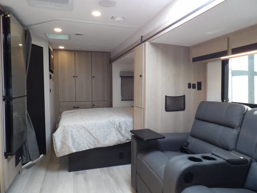 2024 Forest River Sunseeker 2400B, Photos photo 12
