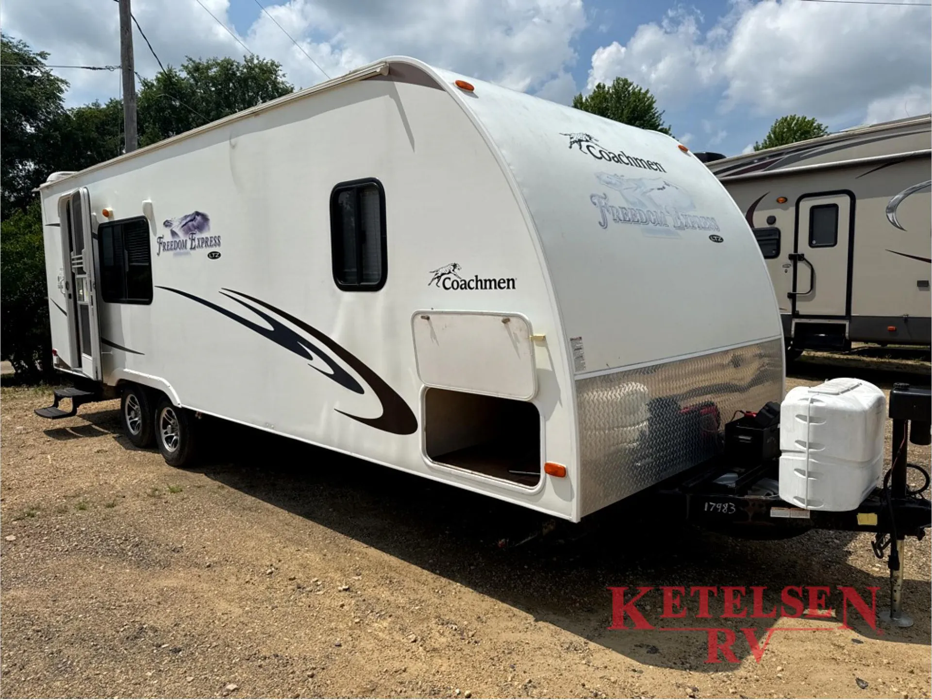 2011 Coachmen Freedom Express 246RKS - Photo 2