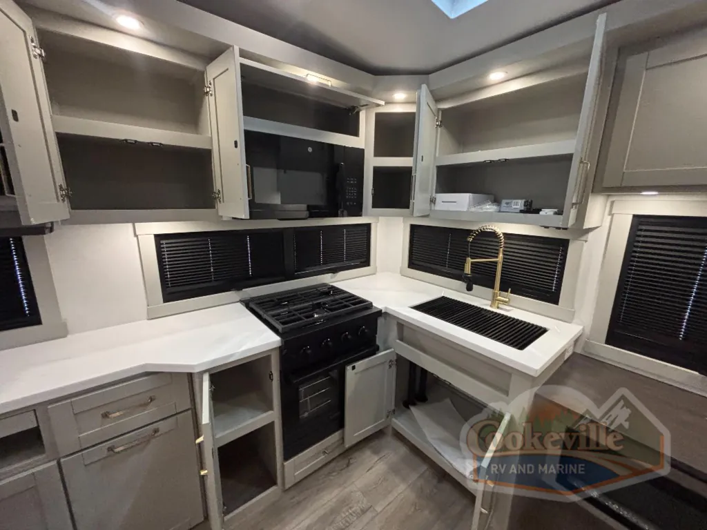 2026 Brinkley Model Z 2680, Photos photo 12