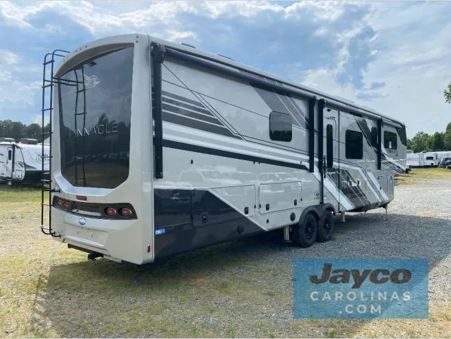 2026 Jayco Pinnacle 39FLOK - Photo 4