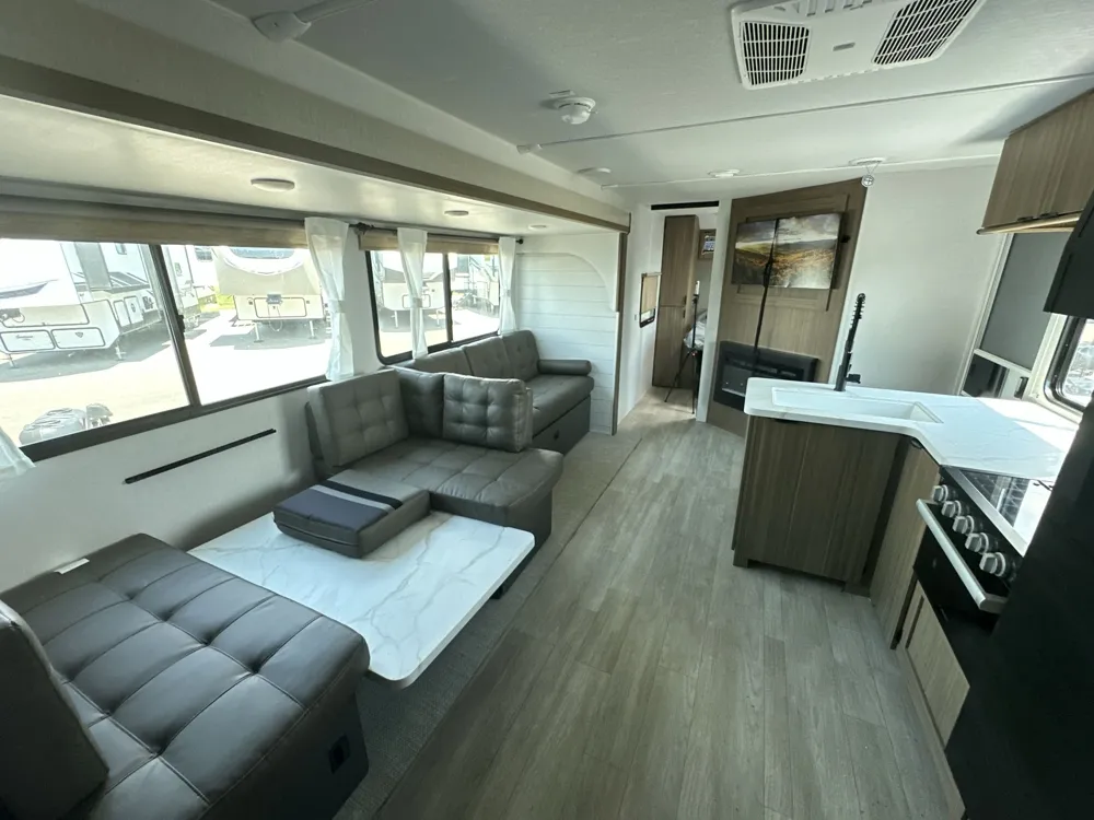 2026 - Photo 3