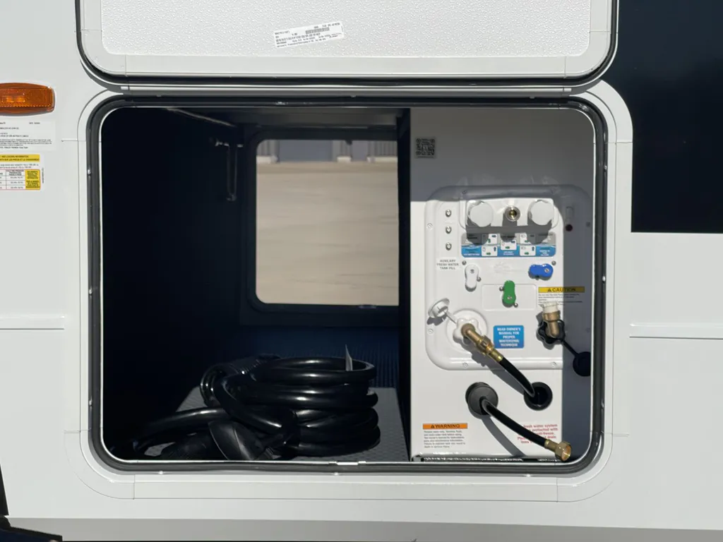 2027 Brinkley Model I 290, Photos photo 15