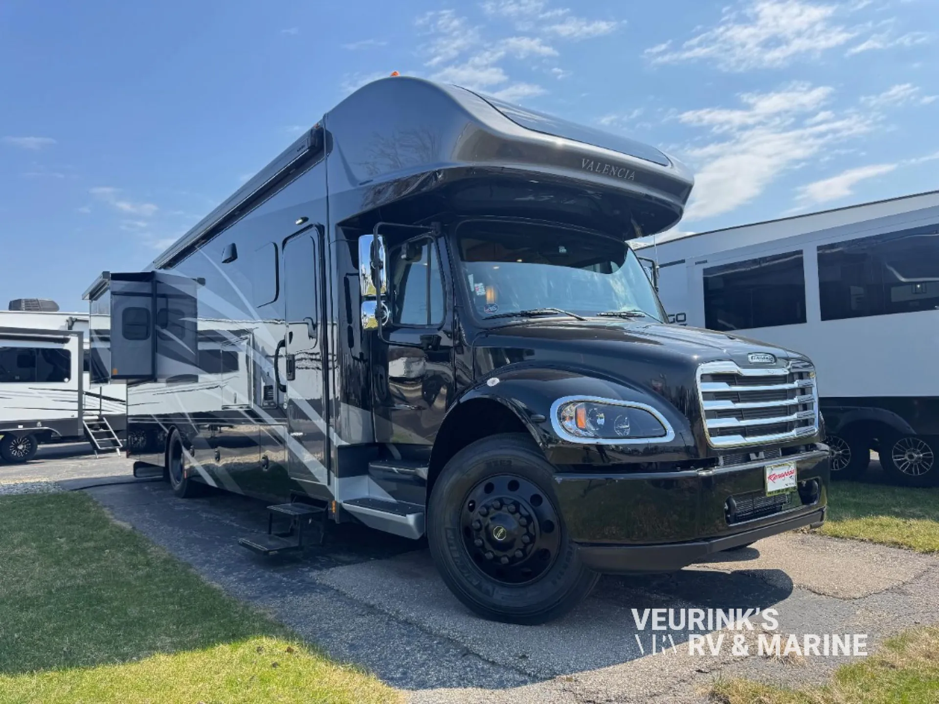 2026 Renegade RV Valencia 36SB - Photo 2