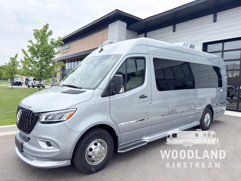 2026 Airstream Interstate 24GL Tommy Bahama New    Std. Model - Photo 2