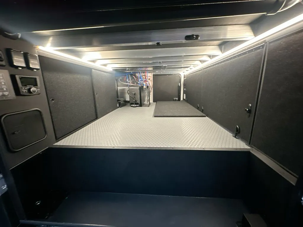 2026 Brinkley Model G 3970, Photos photo 10