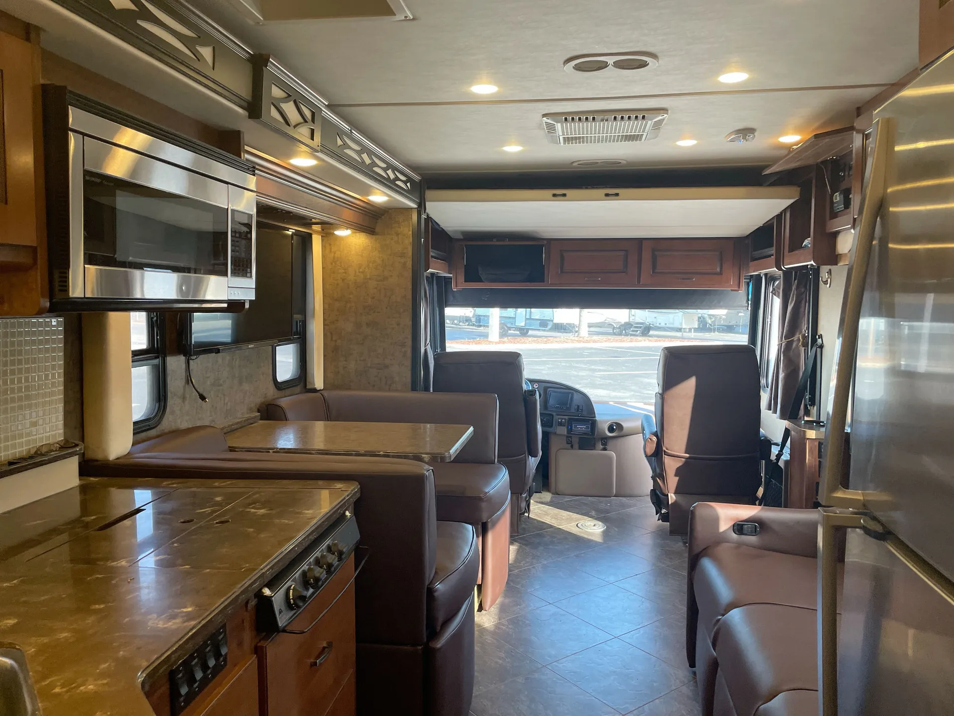 2014 Fleetwood Excursion 33D — living area main