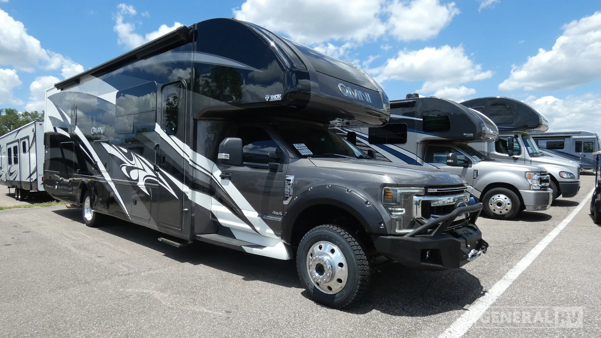 2021 Thor Motor Coach Omni SV34 - Photo 2