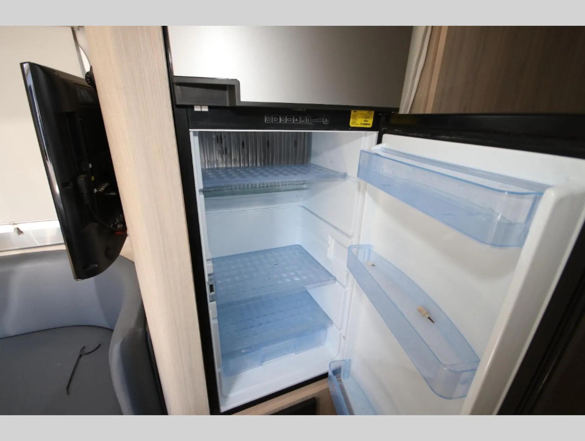 2019 Airstream Globetrotter 27FB - Photo 4