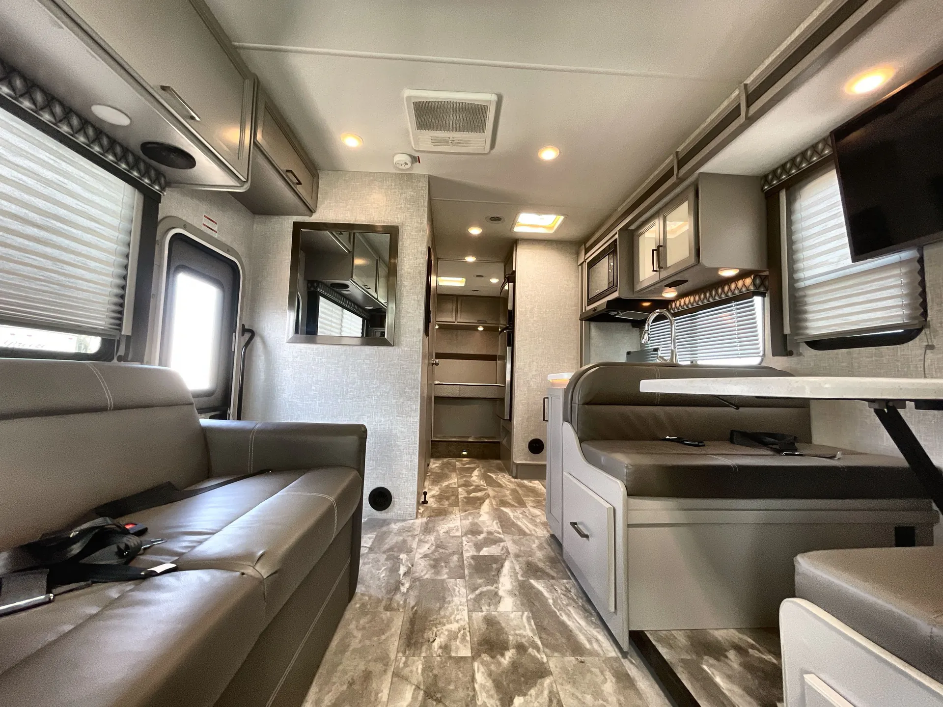 2023 Thor Motor Coach Quantum LC28 — living area main