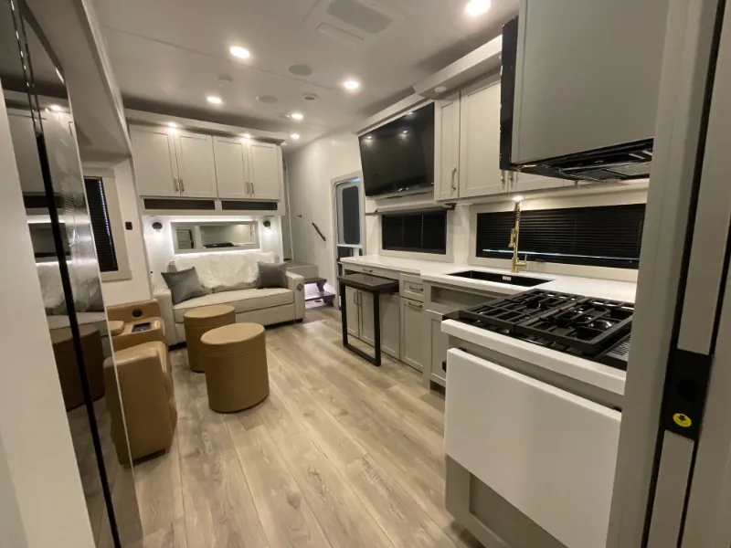 2026 Brinkley Model Z 2810, Photos photo 21