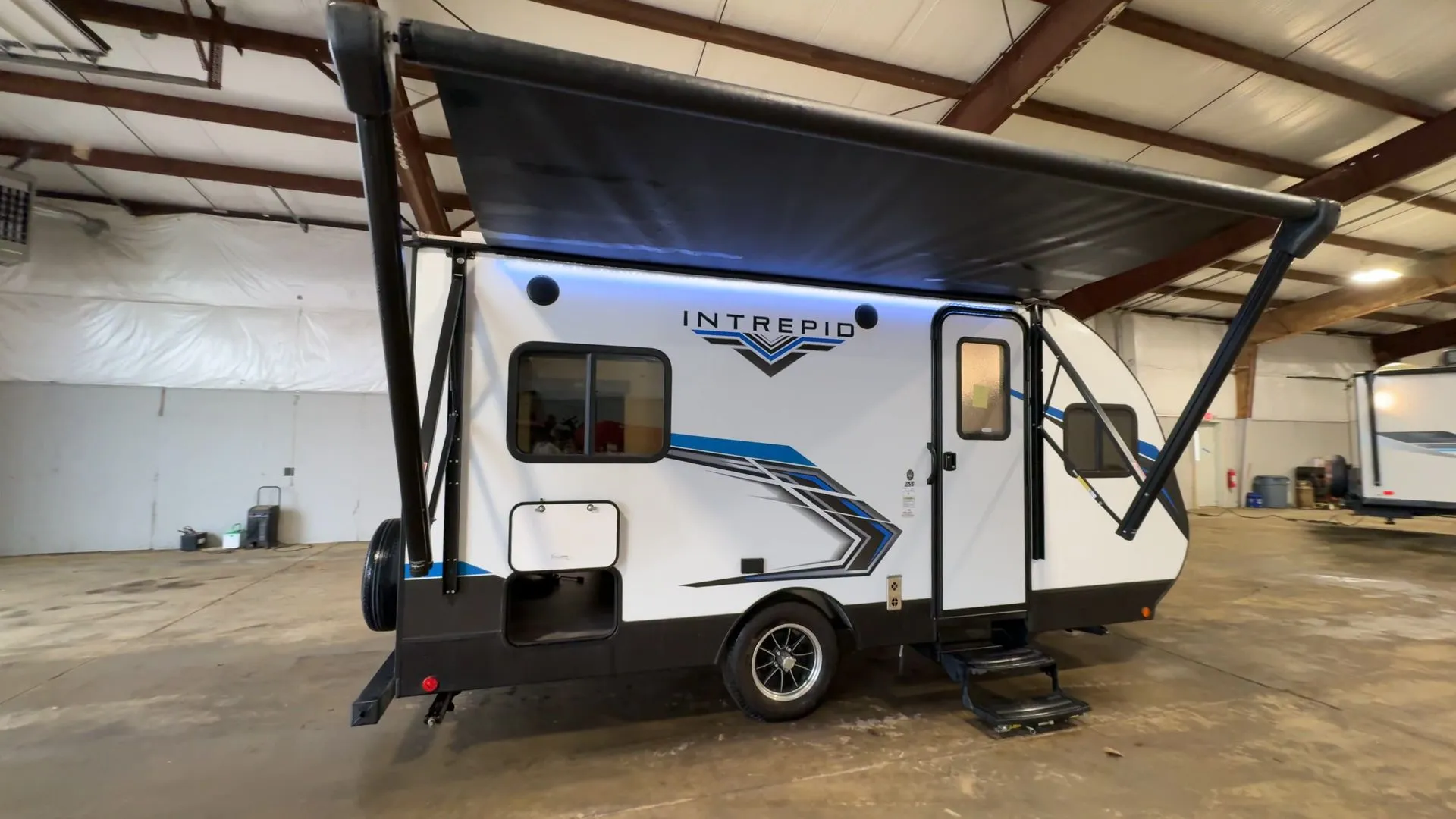 2023 Riverside RV Intrepid 165i - Photo 3