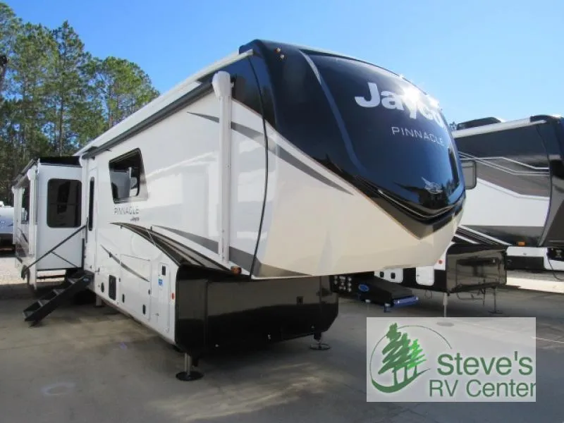 2026 Jayco Pinnacle 38FBRK - Photo 2