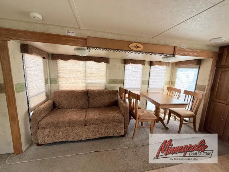 2011 Forest River RV Flagstaff Classic Super Lite 831FKBSS - Photo 3