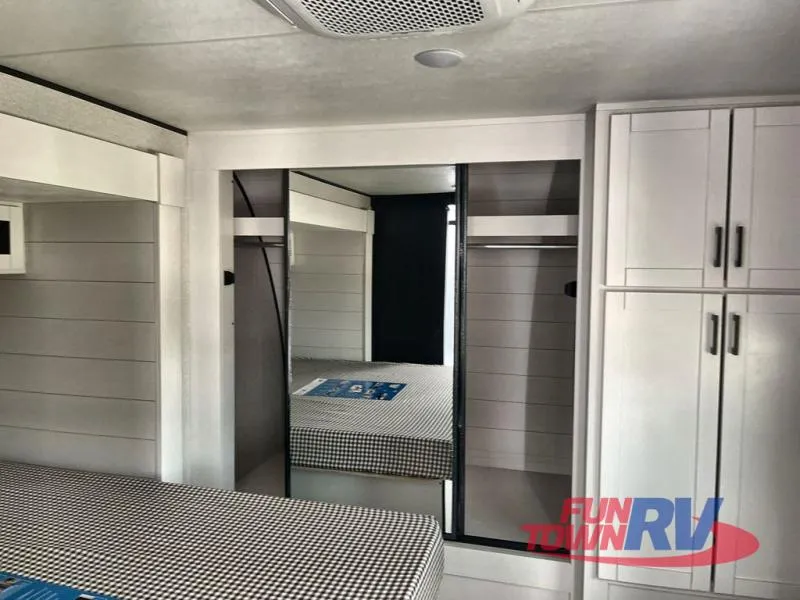 2026 Jayco Jay Flight SLX 334RTS - Photo 3
