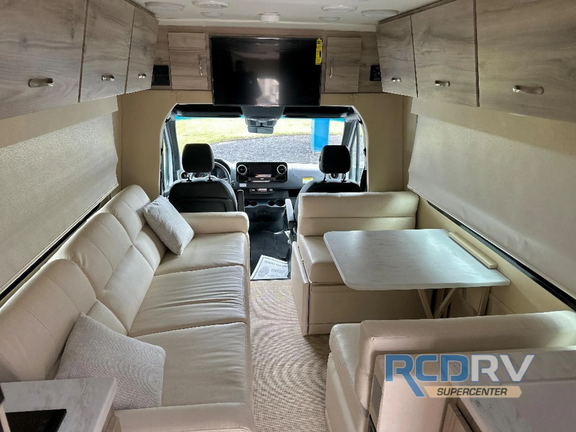 2024 Chinook RV Summit SS - Photo 4