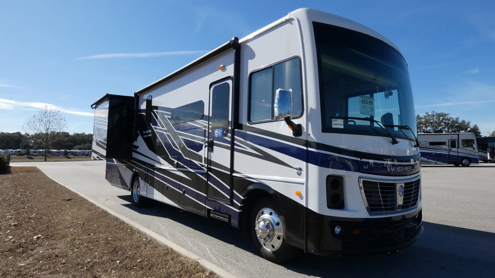 2026 Holiday Rambler Vacationer 35K - Photo 2
