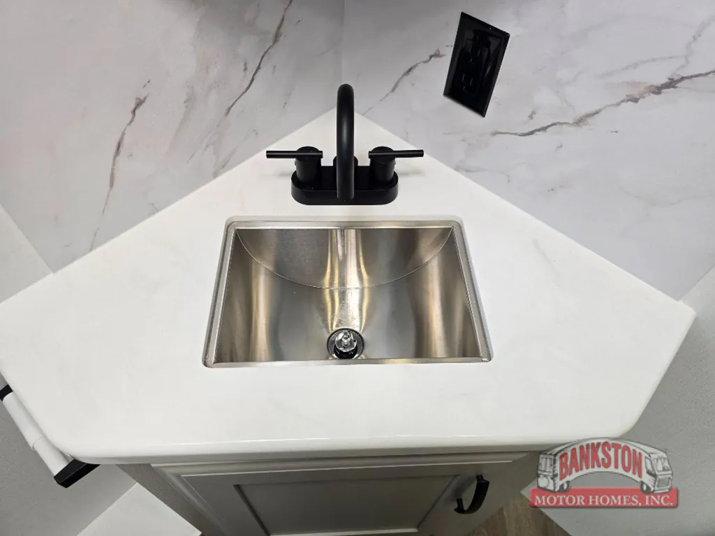 2027 Entegra Coach Emblem 36U, Photos photo 32